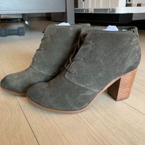 Tarmac Olive Burnished Suede Lunata Booties